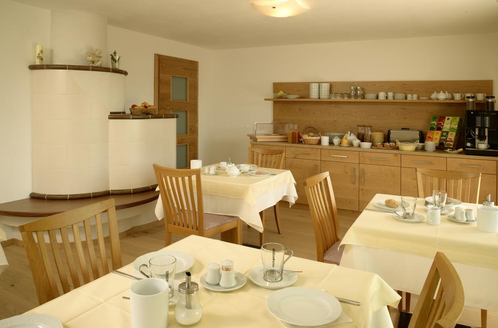 Krebishof Agriturismo Schenna Zimmer foto